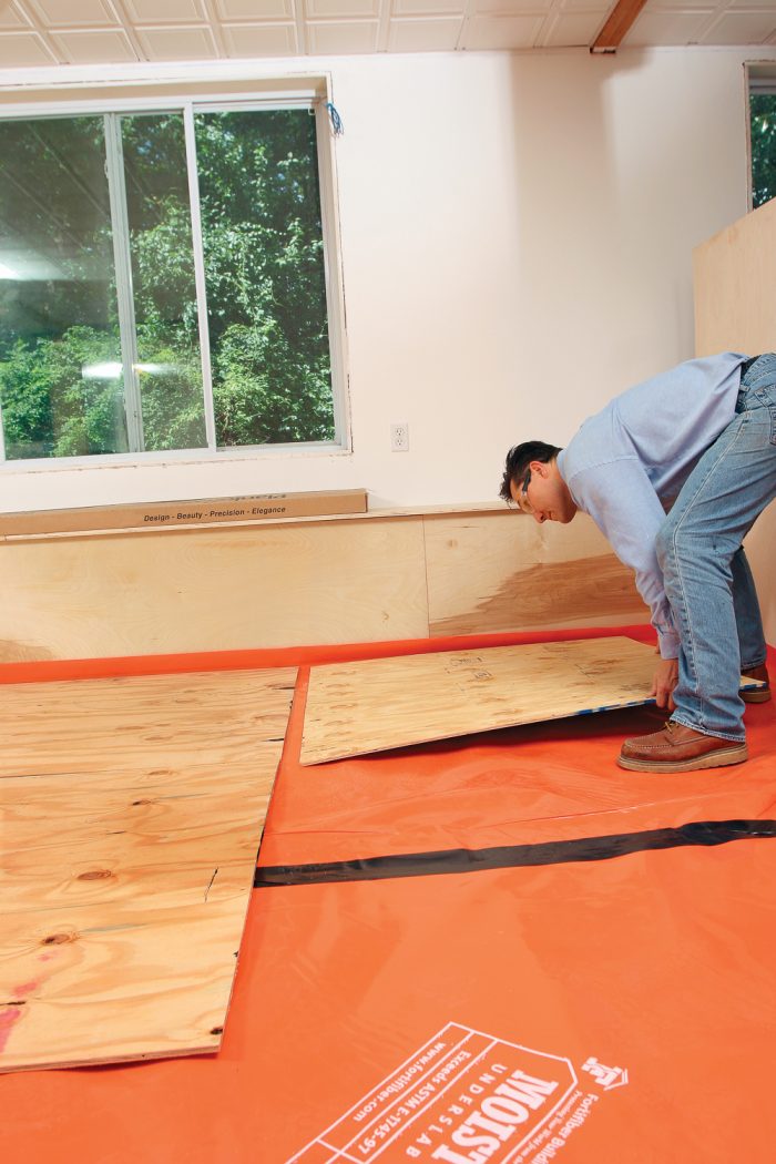 build subfloor with plywood