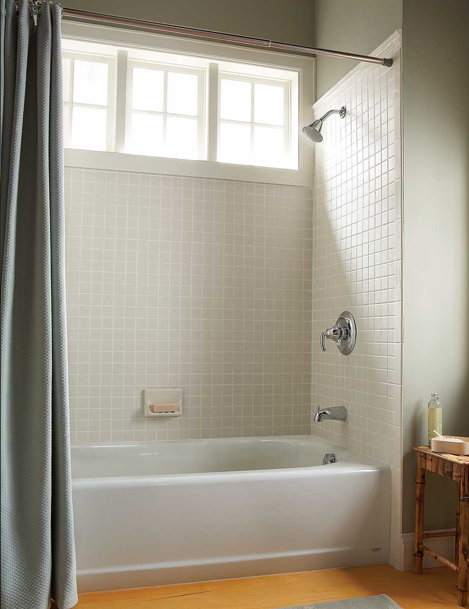 tub and shower curtain
