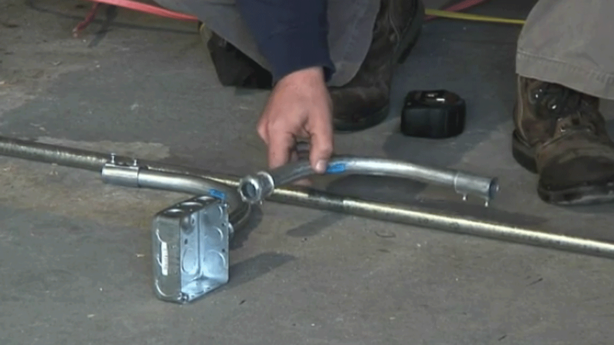 Best way to cut store emt conduit