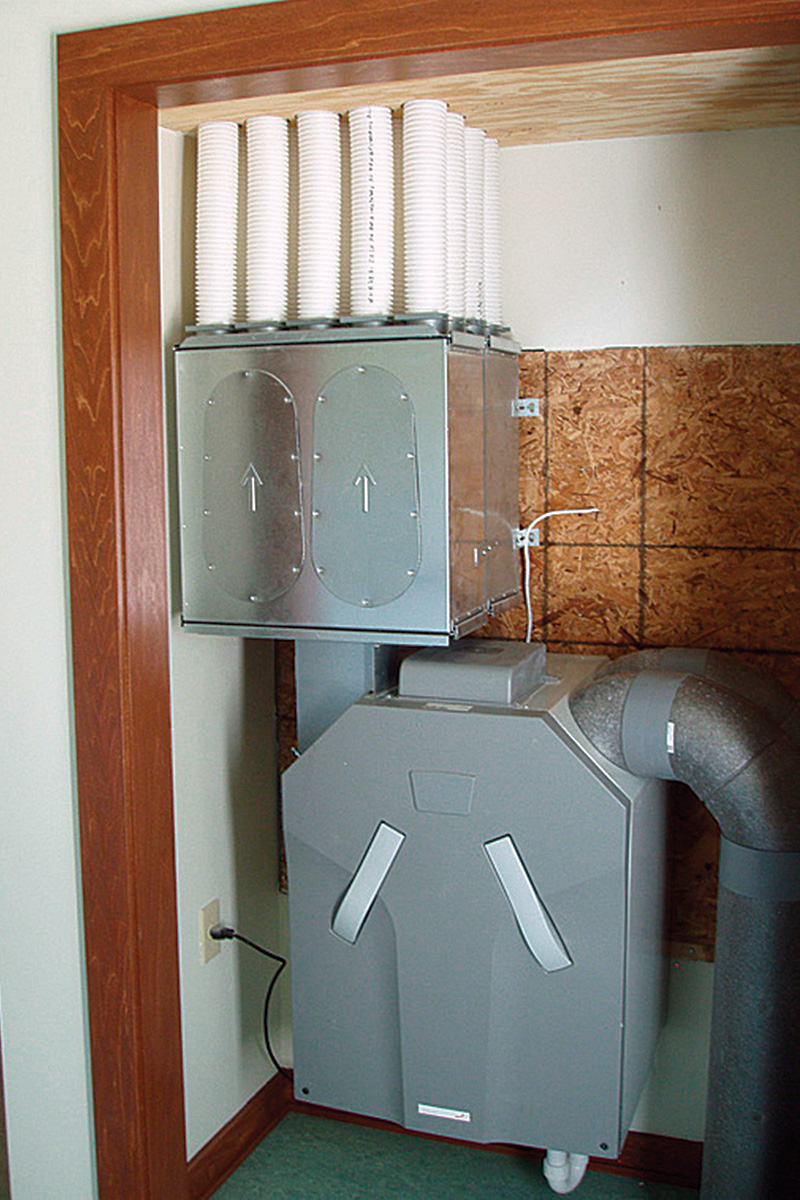 Zehnders ventilation system installed in a closet