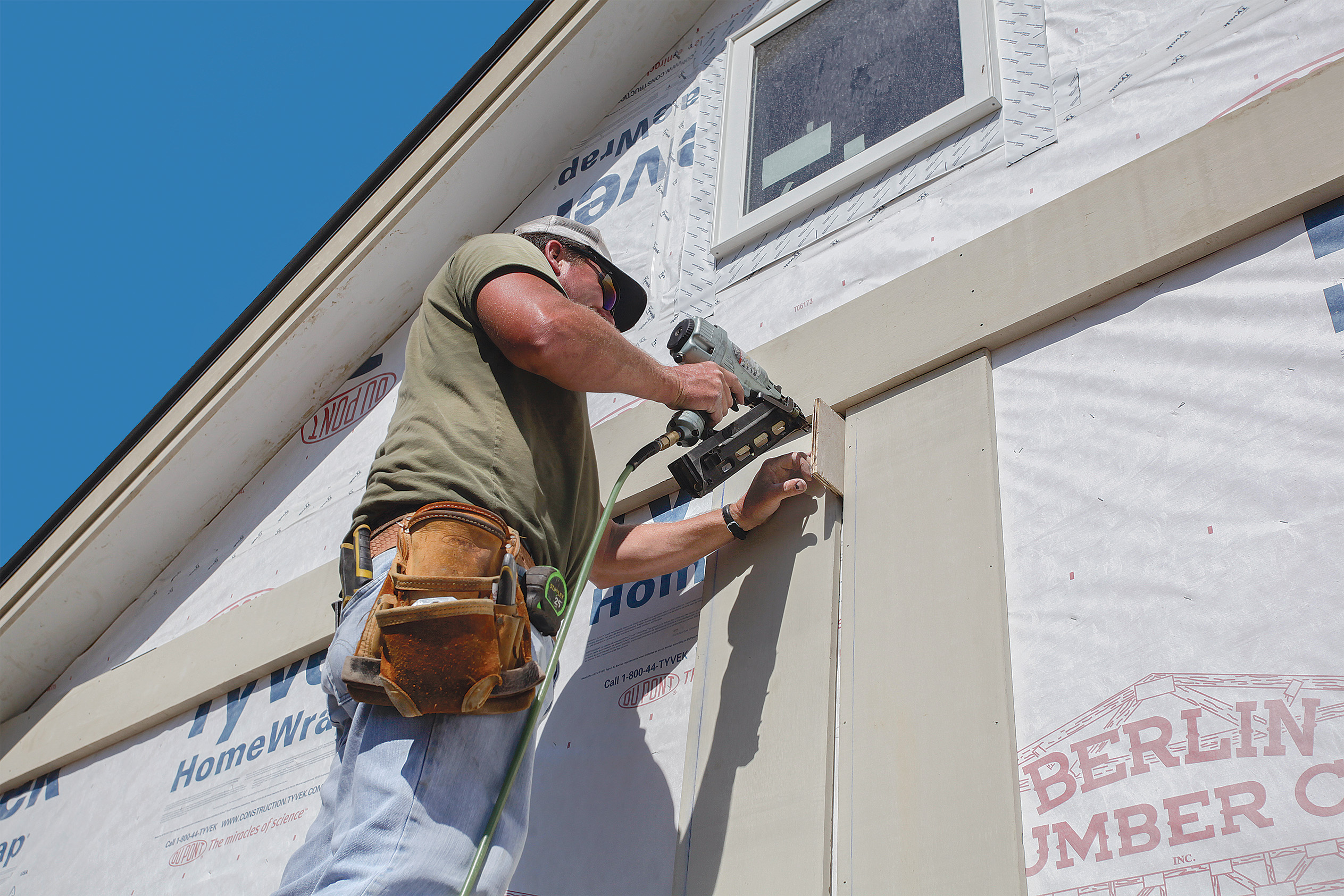 use spacers for consistency in your board and batten siding panels