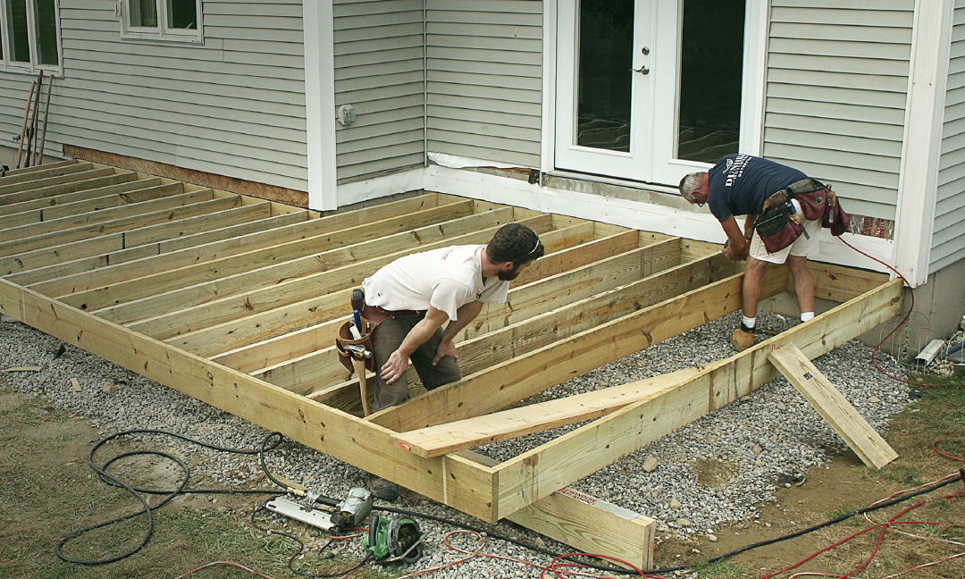 cantilever deck framing