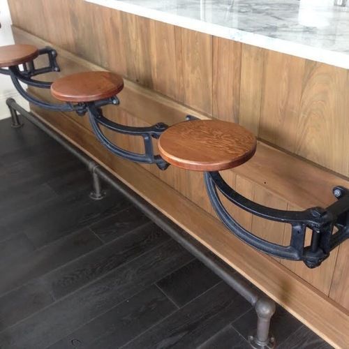 https://images.finehomebuilding.com/app/uploads/2018/07/17071545/get-back-seat-bar.jpg