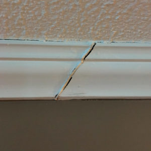 Crown molding joint