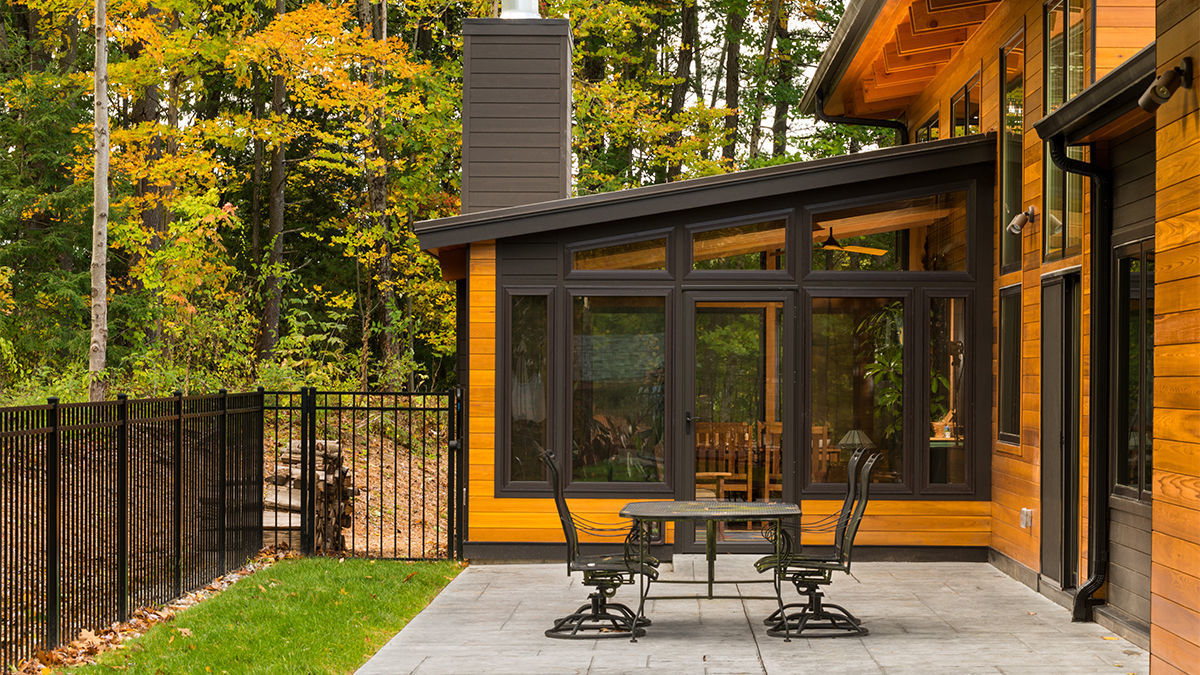 contemporary timber frame home 