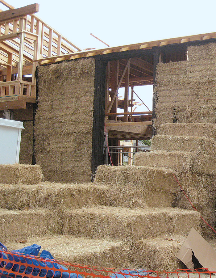 Straw insulation on house