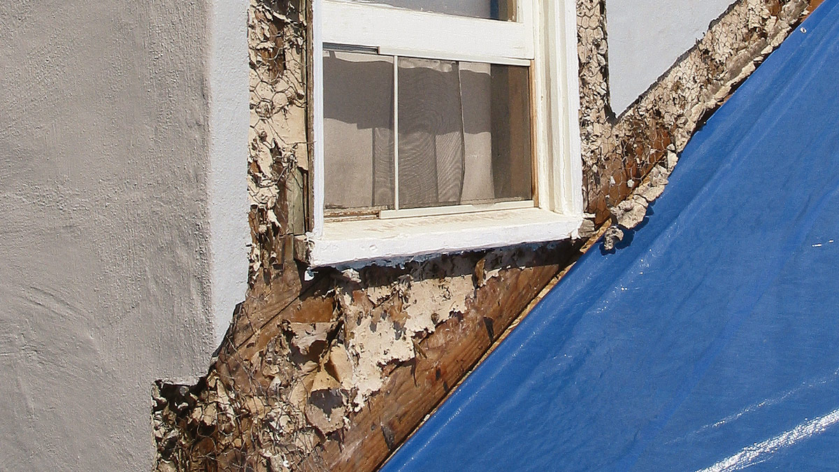 How to Easily repair minor Wood Rot - Delineate Your Dwelling