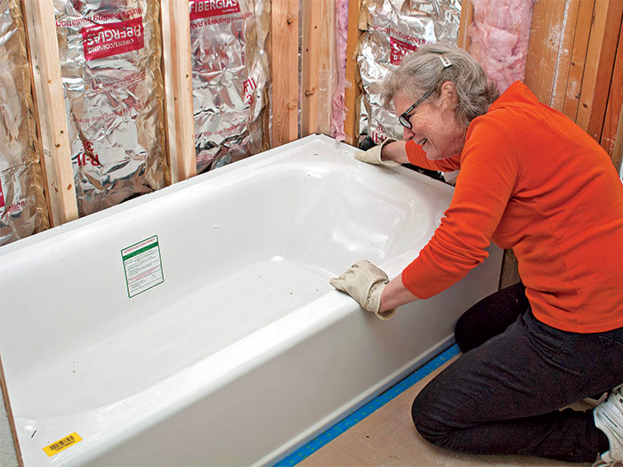 https://images.finehomebuilding.com/app/uploads/2021/12/13152646/SET-THE-TUB.jpg