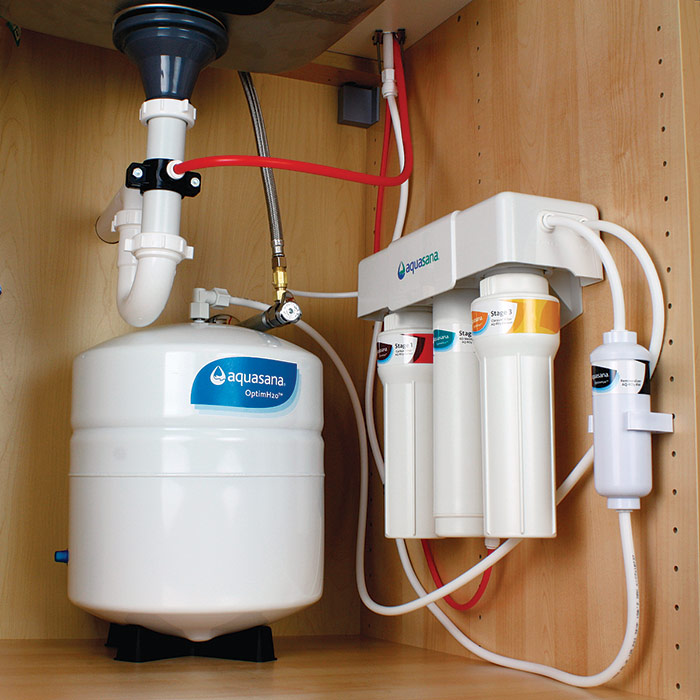 https://images.finehomebuilding.com/app/uploads/2021/12/16150547/Under-Sink-Water-Filters.jpg