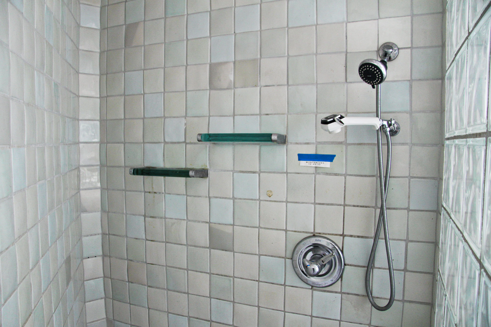A Guide to Bathroom Surround Shower Wall Panels