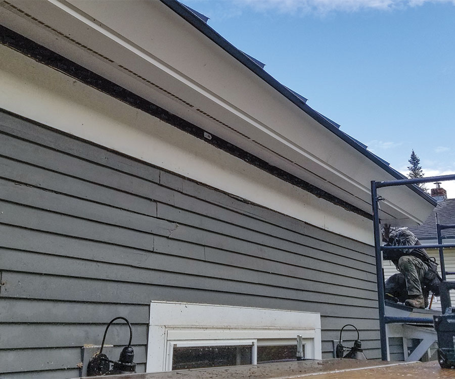 Trimming eaves