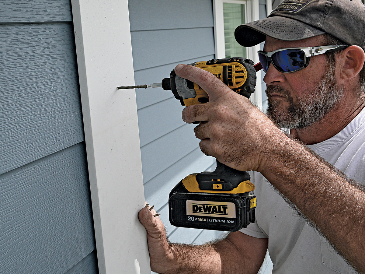 Attaching the casing assembly