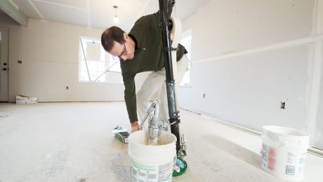How to Tape Drywall Like a Pro: Expert Tips Using Drywall Mud Tools (DIY)