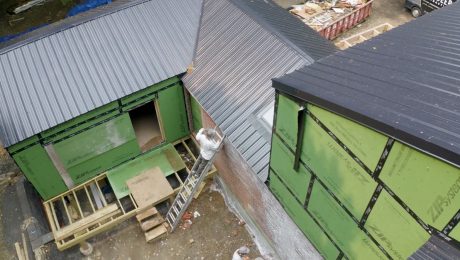 Drying in a Roof with ZIP System: Roof-To-Wall Transitions and Corners -  Fine Homebuilding