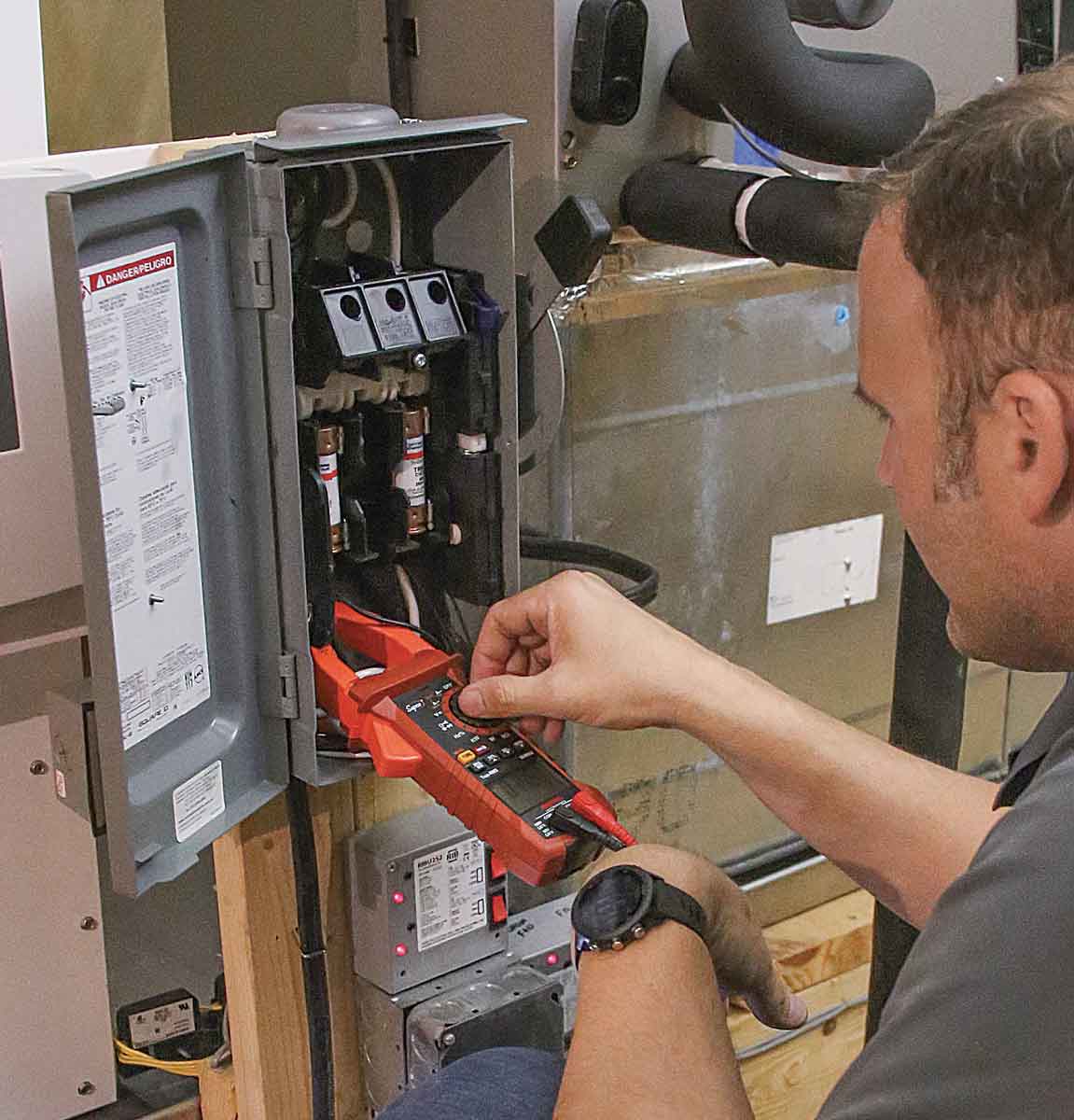 se a clamp-on multimeter to measure the blower’s wattage on both legs